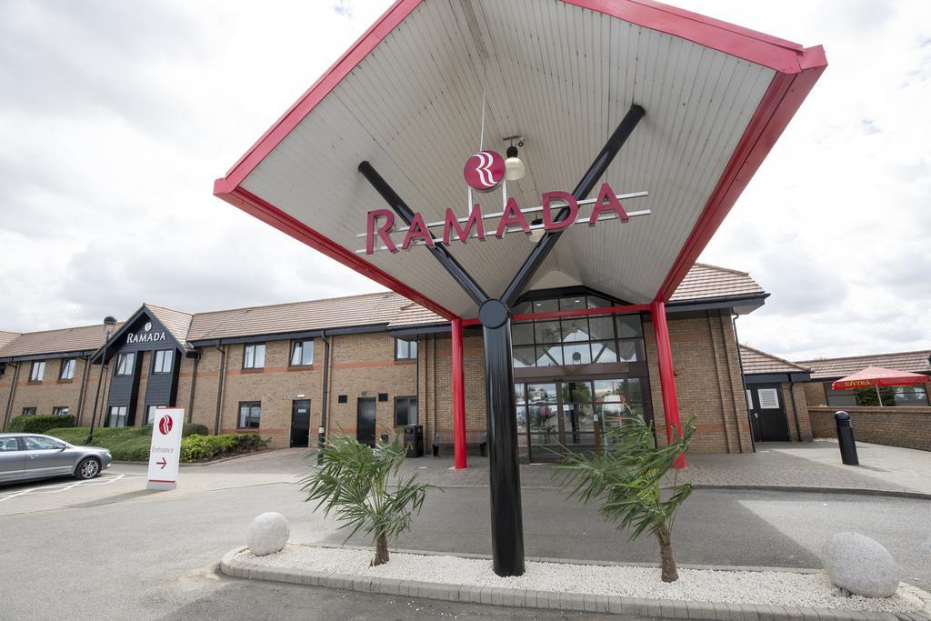 Hotel Ramada Cambridge Fen Drayton Exterior foto